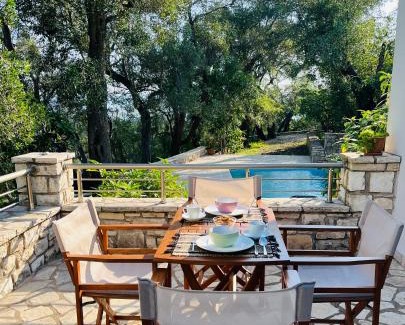 Magazia Casa | Isabella Paxos Holidays