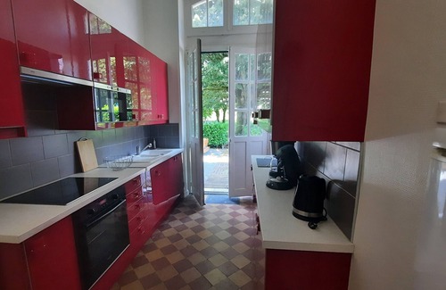 Chambretaud Casa | Isabelle's "train station" 3 minutes from the Puy du Fou PropertyName 106246771 1036 = House in the heart of town where everything can be done on foot