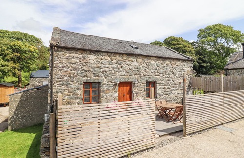 Llanfair Cabaña | Isallt, LLANFAIR