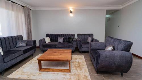 Kampala Apartamento | Isandi Apartments