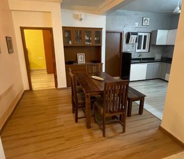 Vadodara Apartamento | Ishan Apartments 3BHK
