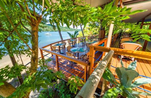 Cerro Plano Hotel | Isla Chiquita Glamping Hotel