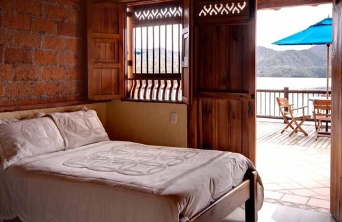 Guatape Hotel | Isla Guaca