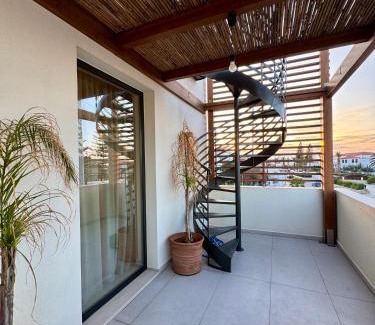 Adelianos Kampos Apartamento | Isla Luxury Apartments - Private Rooftop with Hot tub - 100m from Beach