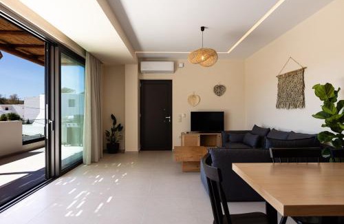 Adelianos Kampos Apartamento | Isla Luxury Apartments - Private Hot tub - 100m from beach