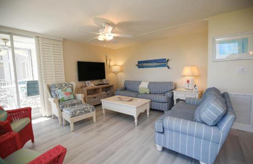 Sanibel Casa | Island Beach Club #330E