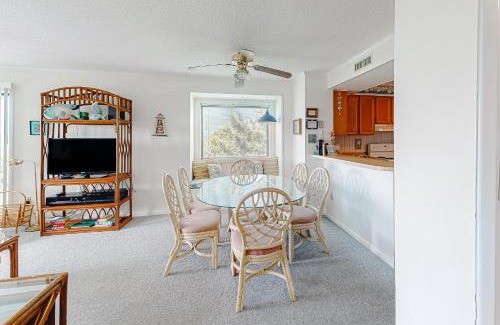 Atlantic Beach Apartamento | Island Beach & Racquet Club B206