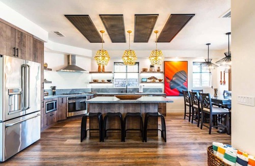 Terra Lago Villa | Island Breeze - Hawaiian experience in the desert!