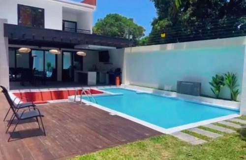 La Ceiba Villa | Island Crib - Luxury Villa for Stays & Events