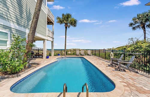 Sea Palm Village Casa | Island Escape ~ Beach front, Private Pool, Pet-Friendly, Fully Renovated!