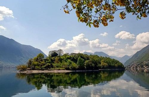 Tremezzina Casa | Island Garden - Ossuccio, Tremezzina by LoveComo