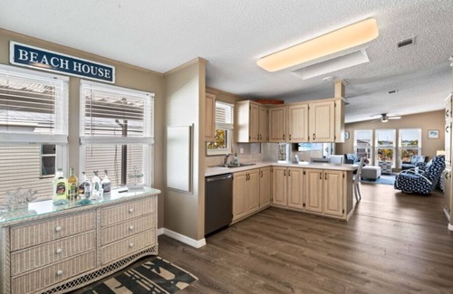 Saint James City Casa | Island Getaway – Waterfront Home with Gulf Access, Boat & Golf Cart!