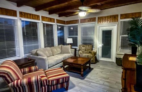 Crystal River Casa | Island home on Kings Bay - manatees at the dock!