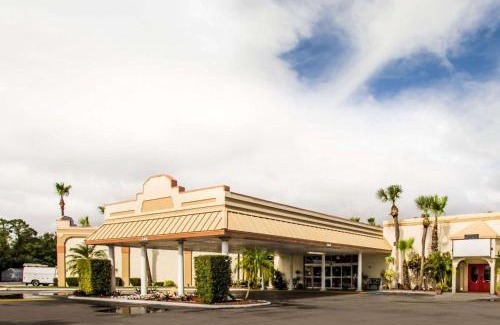 Merritt Island Cabina | ISLAND HOTEL of Space Coast