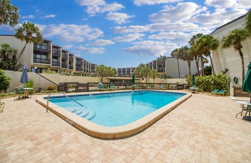 Butler Beach Apartamento | Island House E 225, 2 Bedrooms, Sleeps 4, Ocean View, Pool, Tennis, WiFi