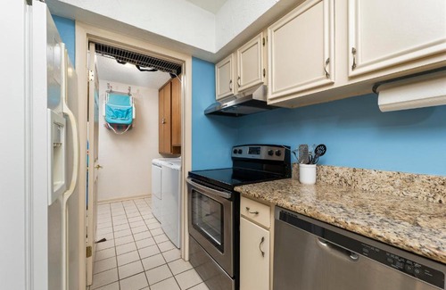 Butler Beach Apartamento | Island House E 225, 2 Bedrooms, Sleeps 4, Ocean View, Pool, Tennis, WiFi