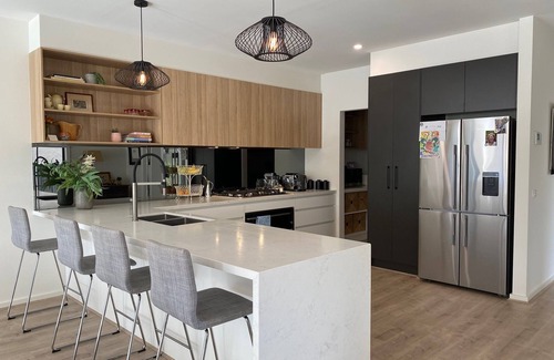 Yarrawonga Casa | Island Lakeside Retreat central to town