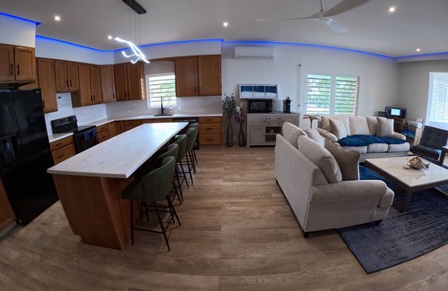 Cole Bay Condominio | Island Life, Spacious Ocean-side Living - 3 Bedroom condo in Pelican Key