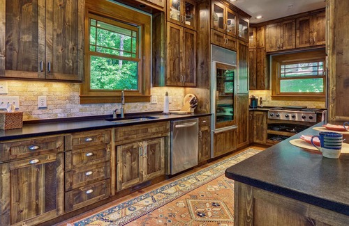 Cullowhee Casa | Island Living at it's finest! Gorgeous home in the middle of Lake Glenville!