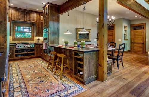 Cullowhee Casa | Island Living at it's finest! Gorgeous home in the middle of Lake Glenville!