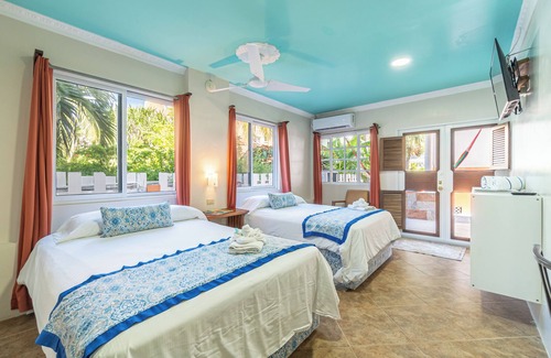 Cayo Corker Hotel | Island Magic Beach Resort