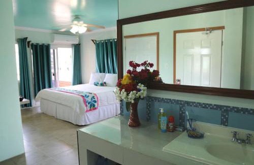 Cayo Corker Hotel | Island Magic Beach Resort