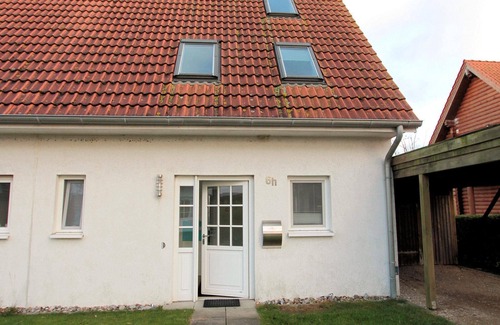 Vadersdorf Casa | Island nest vacation apartment with terrace in Fehmarn-Vadersdorf