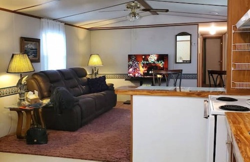 Rumsey Cabina | Island Paradise in Island Kentucky