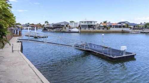Banksia Beach Casa | Island Paradise On The Canal