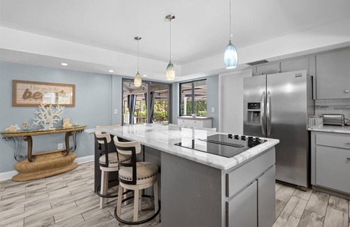 Nokomis Casa | Island Pool House on exclusive Casey Key in South Sarasota.