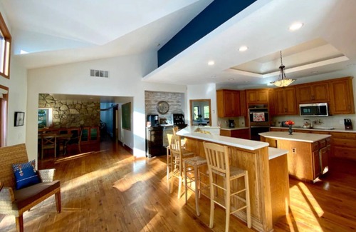 Saint Paul Park Cabina | Island retreat on 15 acres of a national park