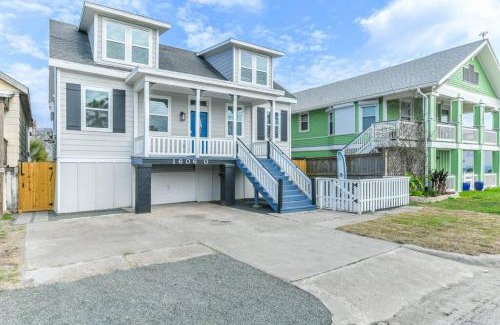 San Jacinto Casa | Island Time with Heated Pool Walk to Beach and Pleasure Pier