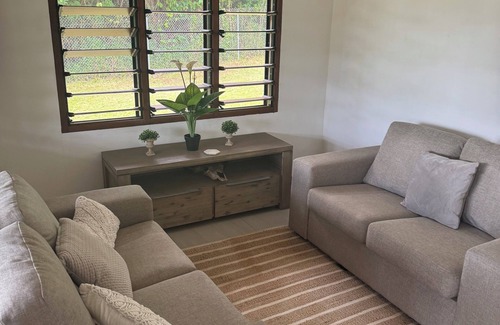 Port Vila Casa | Island Unit in Pango - Bunkhouse