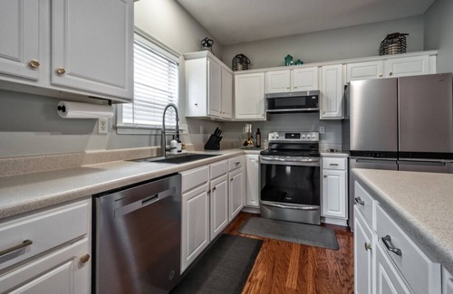 Memphis Casa | Island Vibe at Harbor Town-5 mins from downtown