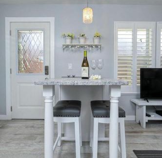 Clearwater Beach Casa | Island Vibes Cottage