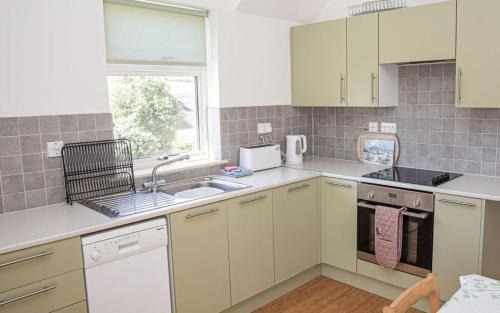 Bantham Apartamento | Island View at White Horses, Bantham, South Devon - with glorious sea views