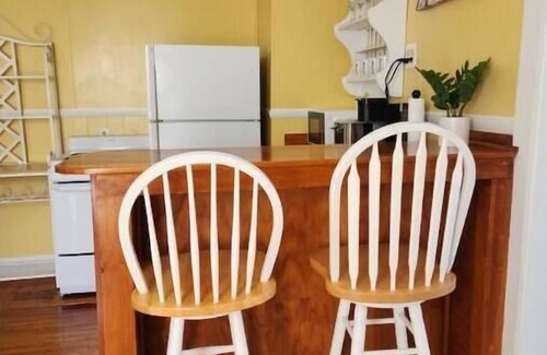 Munjoy Hill Apartamento | Island View House BnB Self Check-In # 5 / Free off- Street parking