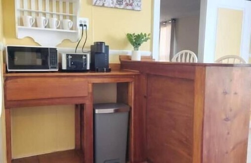 Munjoy Hill Apartamento | Island View House BnB Self Check-In # 5 / Free off- Street parking