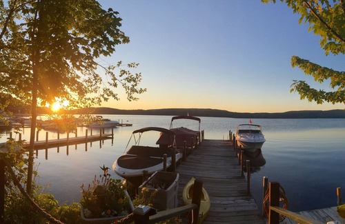 North Lake George Casa | 'Island View en La Haya' Directamente en Lago reservado del Norte George ***** Ver y Sunny