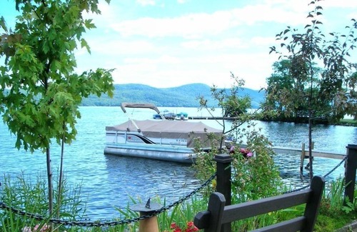 North Lake George Casa | 'Island View en La Haya' Directamente en Lago reservado del Norte George ***** Ver y Sunny