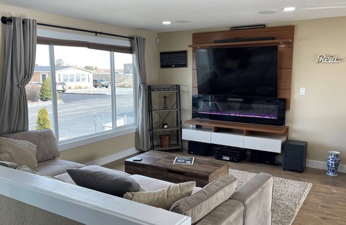Desert Aire Casa | Island View