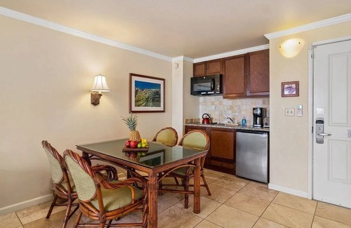 Wailua Complejo | Islander on the Beach ONE-BEDROOM unit #308, Top floor, incredible Ocean Views