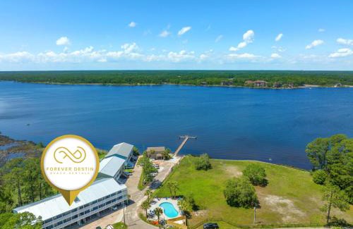 Sunnyside Apartamento | Islandia 319 Waterfront With A Pool