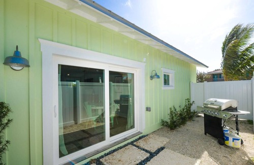 Holmes Beach Villa | Islands West Resort Villas by AMI Locals