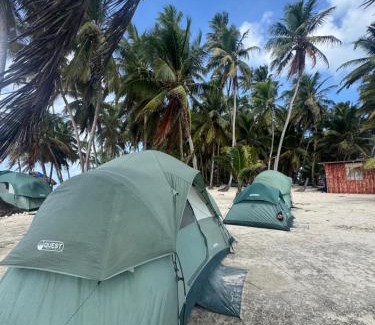 Panama Otro | Islas de San blas Camping frente al mar