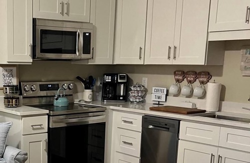 Emerald Isle Casa | Isle Be Back - Central EI - Beach Front Parking