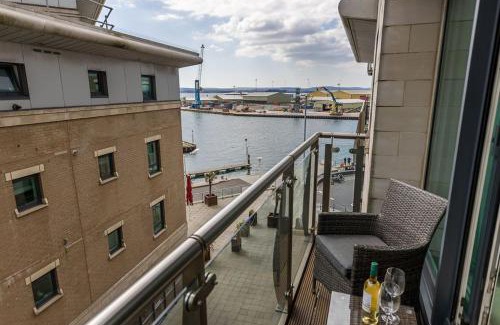 Poole Apartamento | Isle be Back - Harbour front Views from Balconies