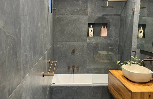 Hamilton Casa | Islington Cottage