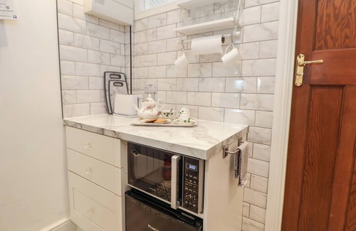 Waterloo Casa | ISMAY DINING ROOM SUITE - TITANIC INTEREST in Waterloo, Merseyside
