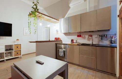 La Fontana Apartamento | Isola - Garibaldi - Ampio Bilocale Moderno